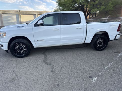 Used 2023 RAM 1500 Big Horn AWD/4WD image 4