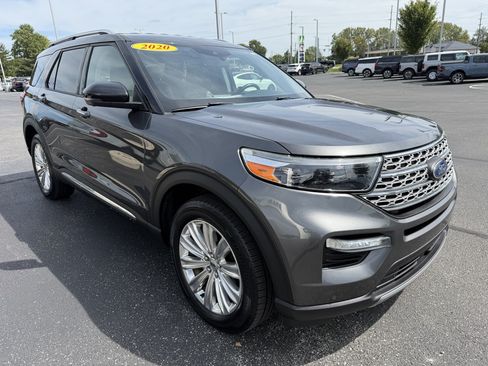 Used 2020 Ford Explorer Limited AWD/4WD image 4