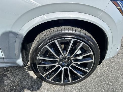 New 2026 Volvo XC90 B6 Ultra w/ Protection Package Premier image 13