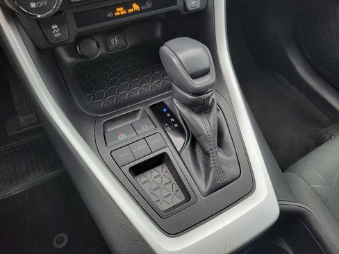 Certified 2023 Toyota RAV4 XLE image 34