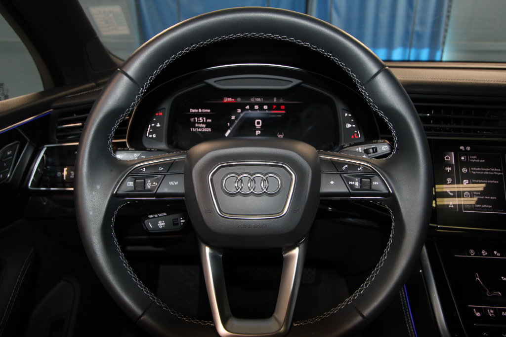 Used 2025 Audi Q7 3.0T Prestige w/ Prestige Package AWD/4WD image 11