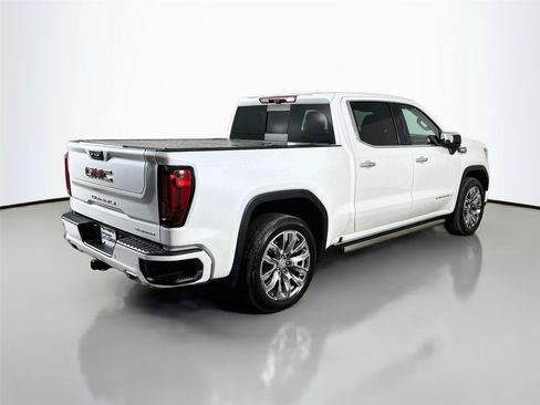 Used 2024 GMC Sierra 1500 Denali w/ Denali Reserve Package AWD/4WD image 9