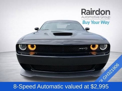 Used 2016 Dodge Challenger SRT Hellcat RWD image 2