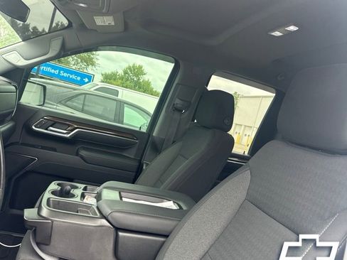Used 2024 Chevrolet Silverado 2500 LT w/ Convenience Package AWD/4WD image 8