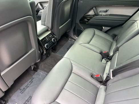 Used 2025 Land Rover Range Rover Sport Dynamic SE AWD/4WD image 13