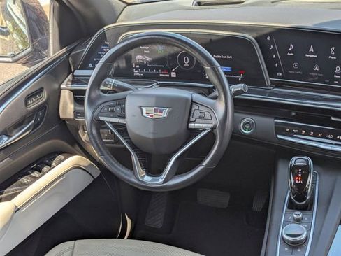 Used 2021 Cadillac Escalade Sport w/ Driver Assist Tech Package image 15