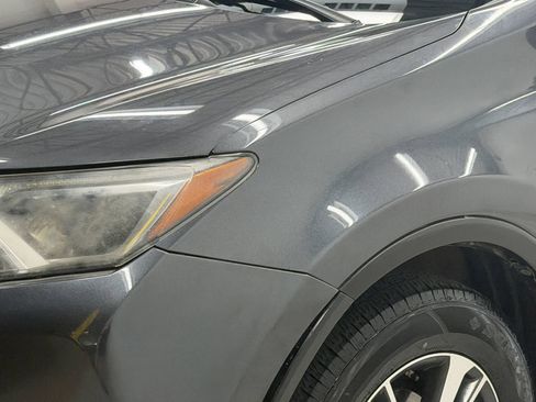 Used 2017 Toyota RAV4 XLE AWD/4WD image 7