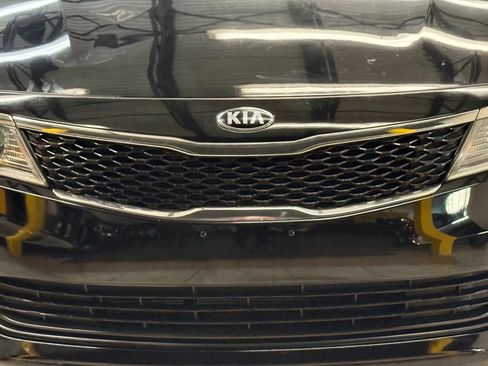 Used 2016 Kia Optima LX w/ LX Convenience Package FWD image 5
