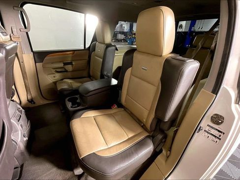 Used 2014 Nissan Armada Platinum w/ Platinum Reserve Package image 35