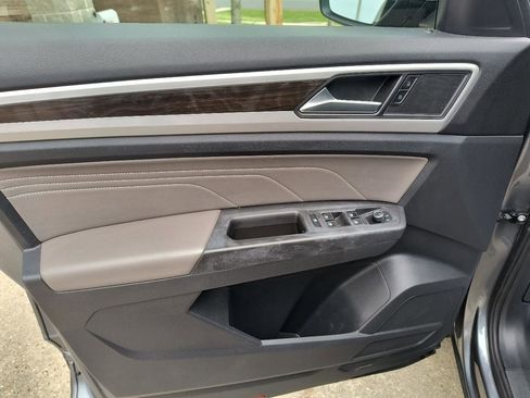 Used 2022 Volkswagen Atlas SE FWD image 15