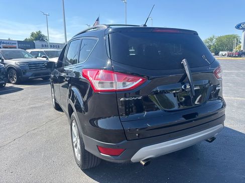 Used 2016 Ford Escape SE w/ Equipment Group 201A FWD image 9