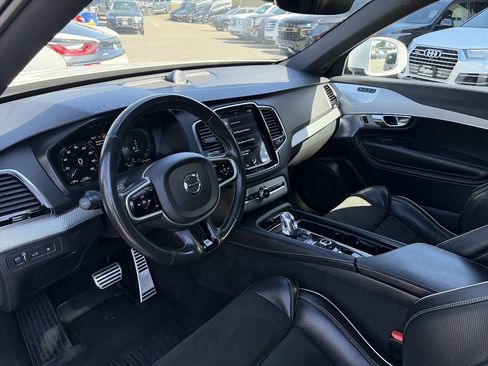 Used 2016 Volvo XC90 T8 R-Design w/ Vision Package AWD/4WD image 32