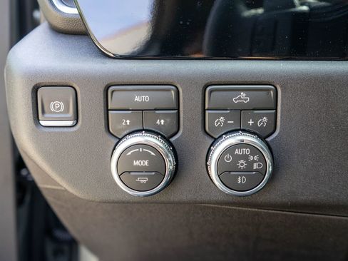 New 2026 GMC Sierra 1500 Elevation w/ Preferred Package AWD/4WD image 17