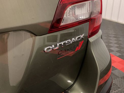 Used 2018 Subaru Outback 2.5i image 17