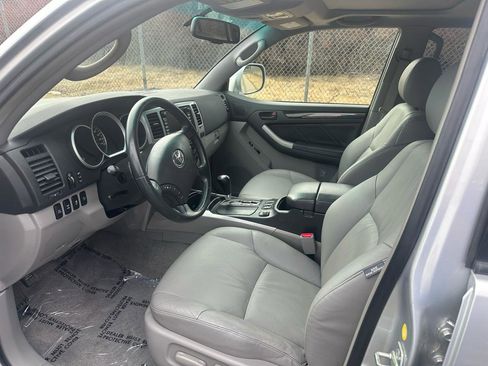 Used 2008 Toyota 4Runner Limited image 10