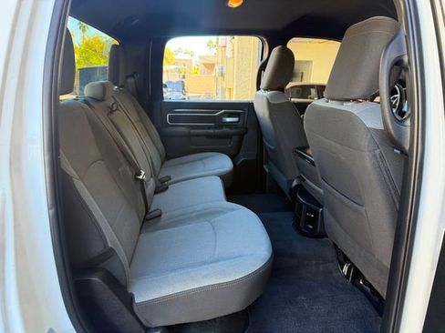 Used 2024 RAM 3500 Big Horn image 40