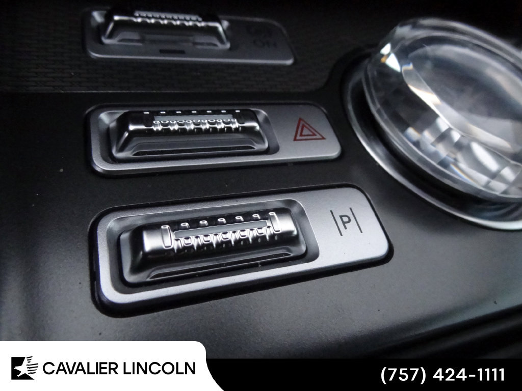 Used 2026 Lincoln Nautilus Premier w/ Equipment Group 102A AWD/4WD image 11