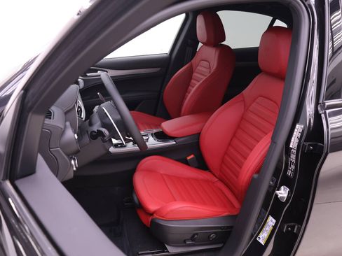 New 2026 Alfa Romeo Stelvio Sprint AWD/4WD image 7