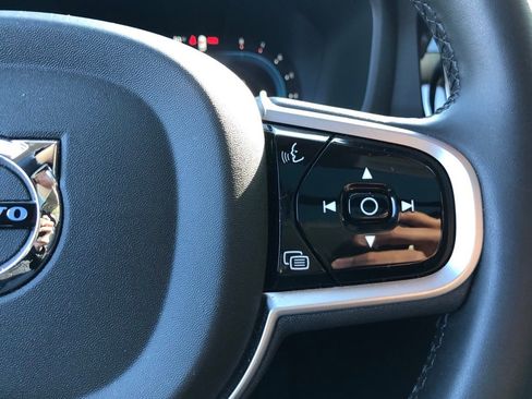 Used 2025 Volvo V60 B5 Cross Country Plus image 22