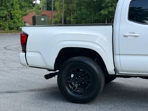 Used 2021 Toyota Tacoma SR w/ SR Convenience Package RWD image 9