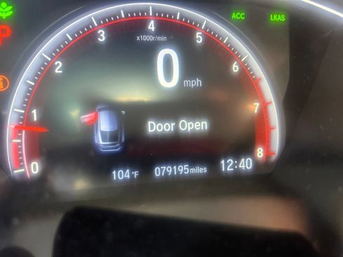 Used 2020 Honda Civic Sport Touring image 4