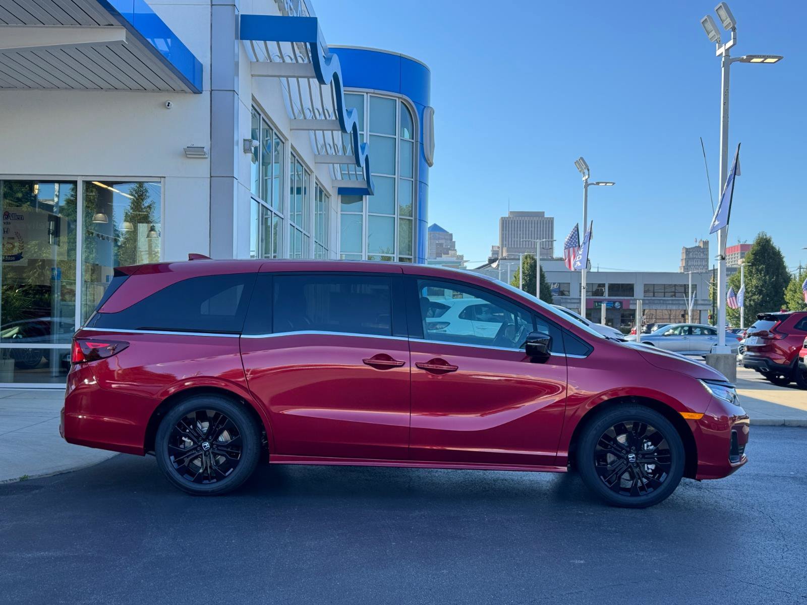 New 2027 Honda Odyssey Sport-L image 2