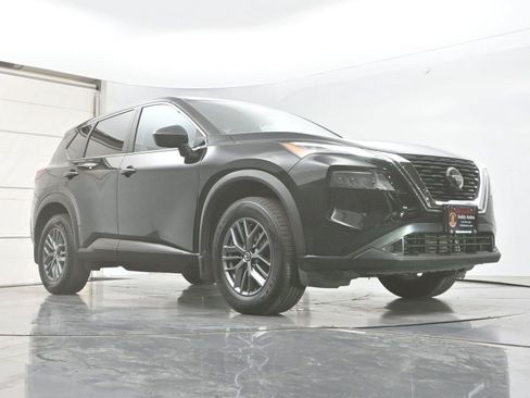 Used 2021 Nissan Rogue S AWD/4WD image 25