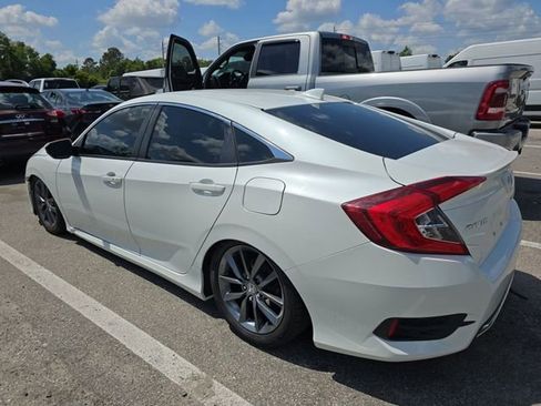 Used 2019 Honda Civic EX image 5