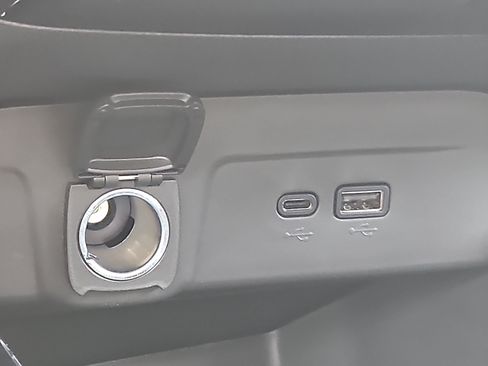 New 2026 Chevrolet Trax ACTIV w/ Driver Confidence Package FWD image 17