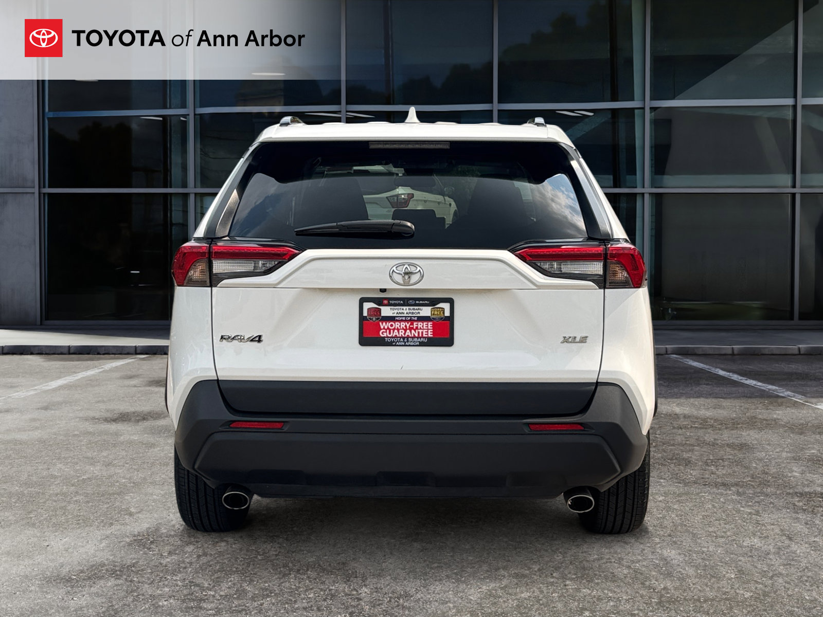 Used 2024 Toyota RAV4 XLE FWD image 10