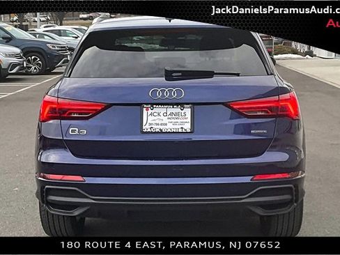 Used 2025 Audi Q3 2.0T Premium w/ Convenience Package image 4