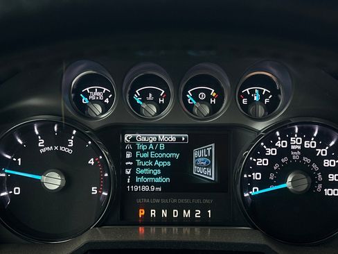 Used 2013 Ford F350 Lariat w/ Lariat Chrome Pkg image 23