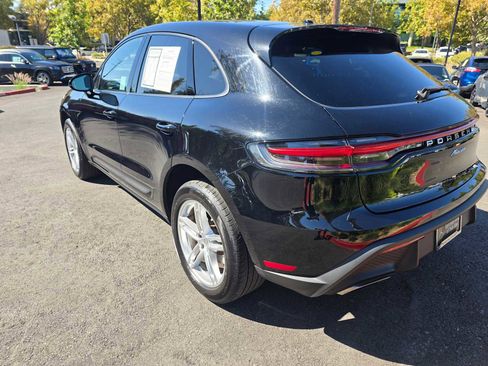 Used 2024 Porsche Macan image 9