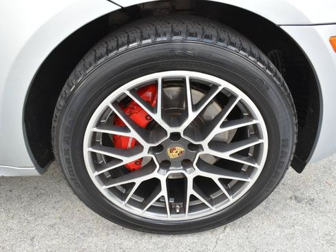 Used 2017 Porsche Macan GTS AWD/4WD image 35