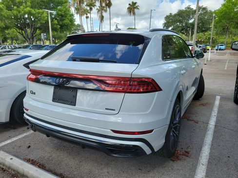 Used 2022 Audi Q8 Premium Plus AWD/4WD image 6