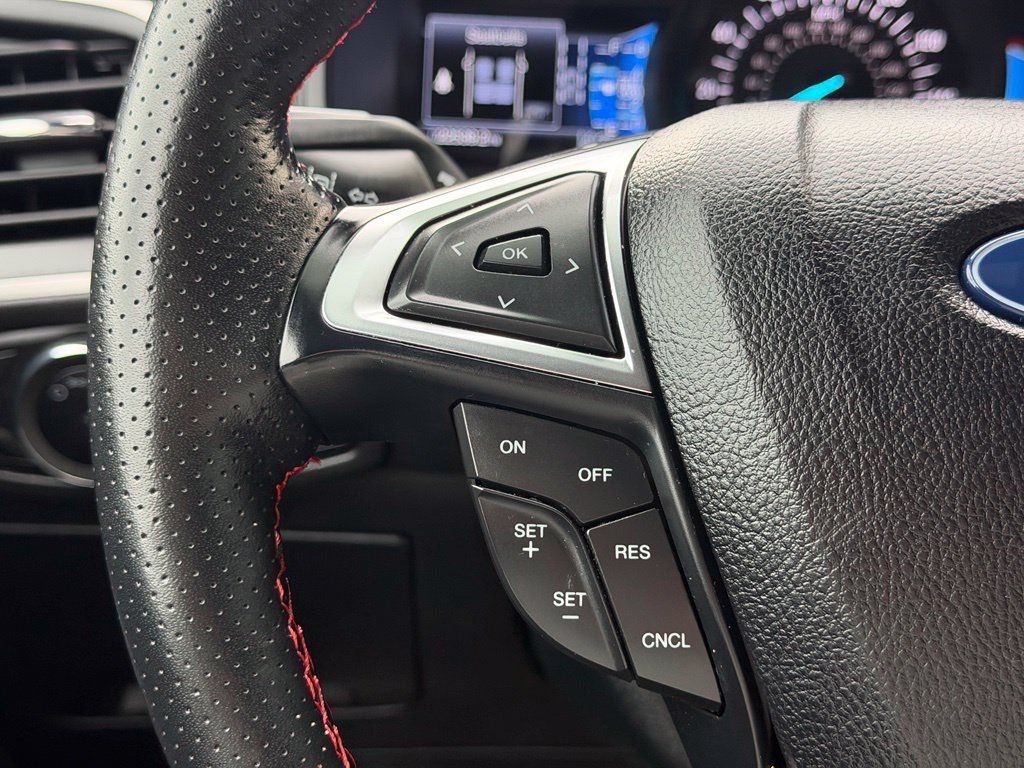 Used 2024 Ford Edge ST-Line AWD/4WD image 17