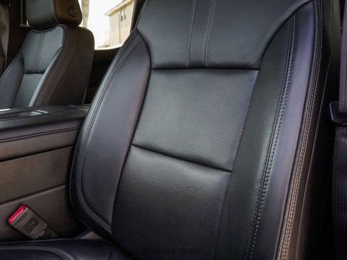 Used 2019 Chevrolet Silverado 1500 High Country w/ Technology Package AWD/4WD image 61