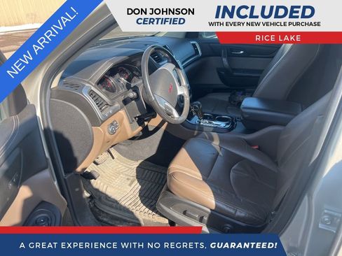 Used 2017 GMC Acadia Limited SLT image 2