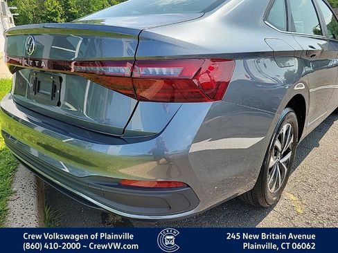 Certified 2025 Volkswagen Jetta S FWD image 31
