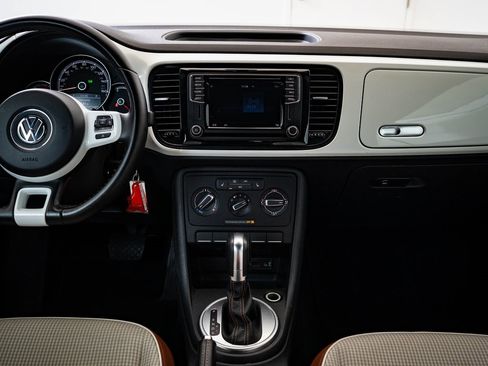 Used 2017 Volkswagen Beetle 1.8T S image 30