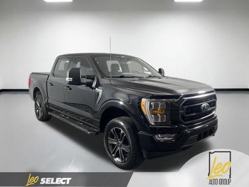 Used 2021 Ford F150 XLT w/ Equipment Group 302A High AWD/4WD image 4