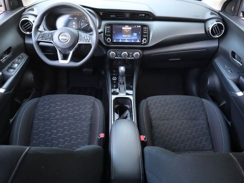 Used 2024 Nissan Kicks SV image 16