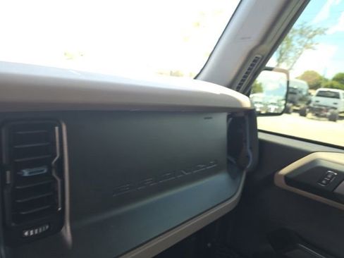 Used 2024 Ford Bronco Wildtrak AWD/4WD image 15