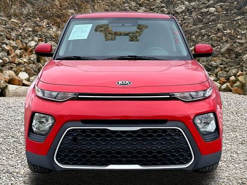 Used 2020 Kia Soul LX image 3