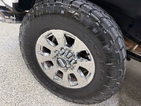 Used 2019 Ford F250 Lariat w/ Lariat Ultimate Package AWD/4WD image 54