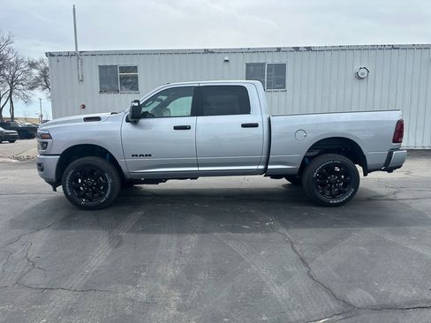 New 2026 RAM 2500 Big Horn AWD/4WD image 2