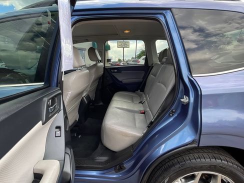 Used 2015 Subaru Forester 2.5i Touring w/ Eyesight & Navigation System AWD/4WD image 20