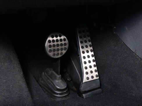 Used 2009 smart fortwo BRABUS RWD image 47