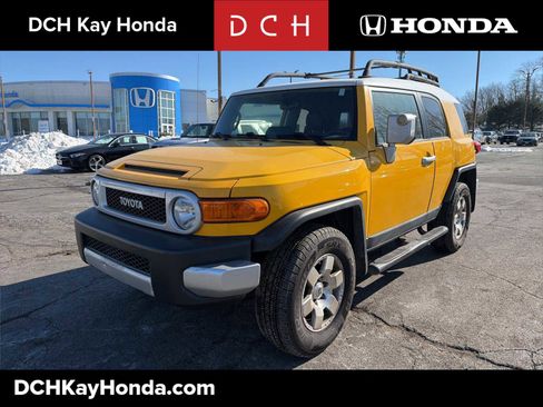 Used 2010 Toyota FJ Cruiser 4WD image 1