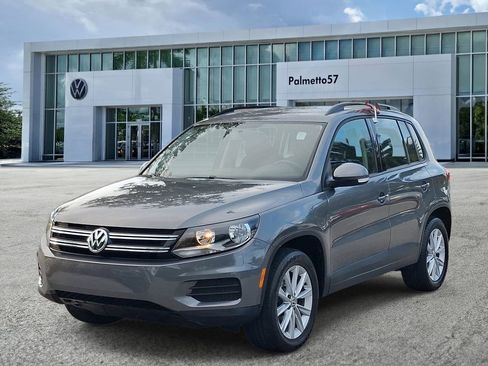 Used 2018 Volkswagen Tiguan Limited w/ Premium Package FWD image 3